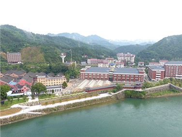 沿江風(fēng)光帶、資江漁晚